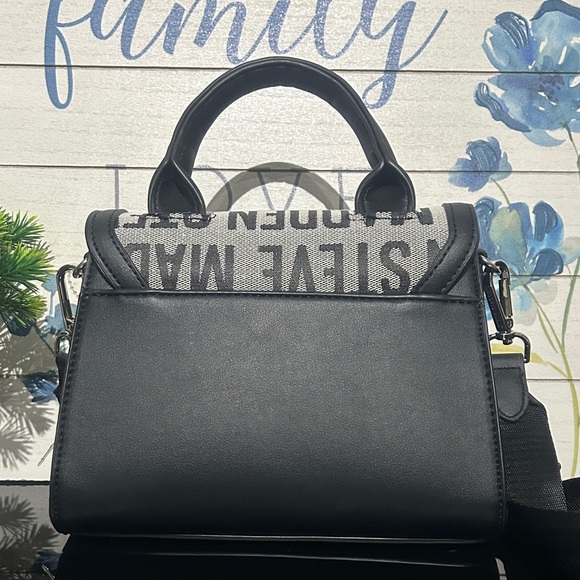 STEVE MADDEN Monochrome Logo Crossbody Bag - Picture 3 of 9